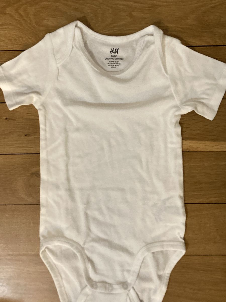 H&M Unterwäsche: Weisser Body H&M Grösse 98 – Neu (gemäss Beschreibung) aus Zürich von Ekka