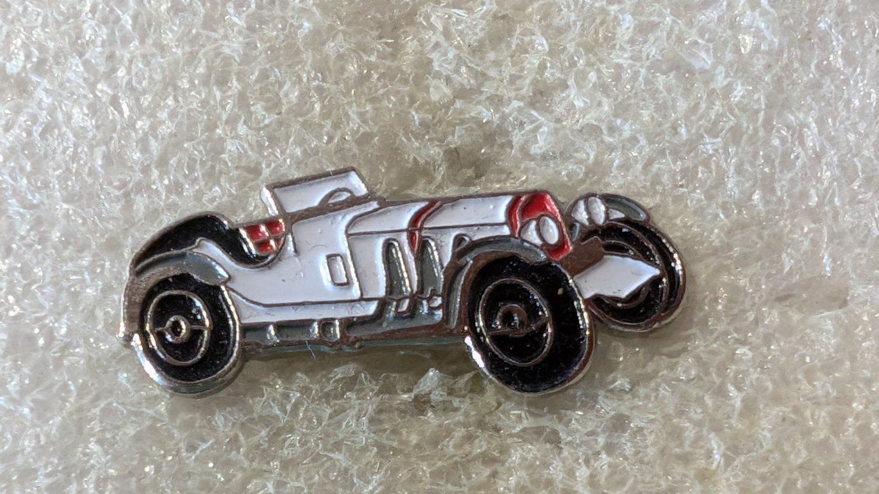 Placchette & Badge: Ansteckpin 174:  Auto Oldtimer – Usato da Oppligen venduto da Pin-Fall-Shop