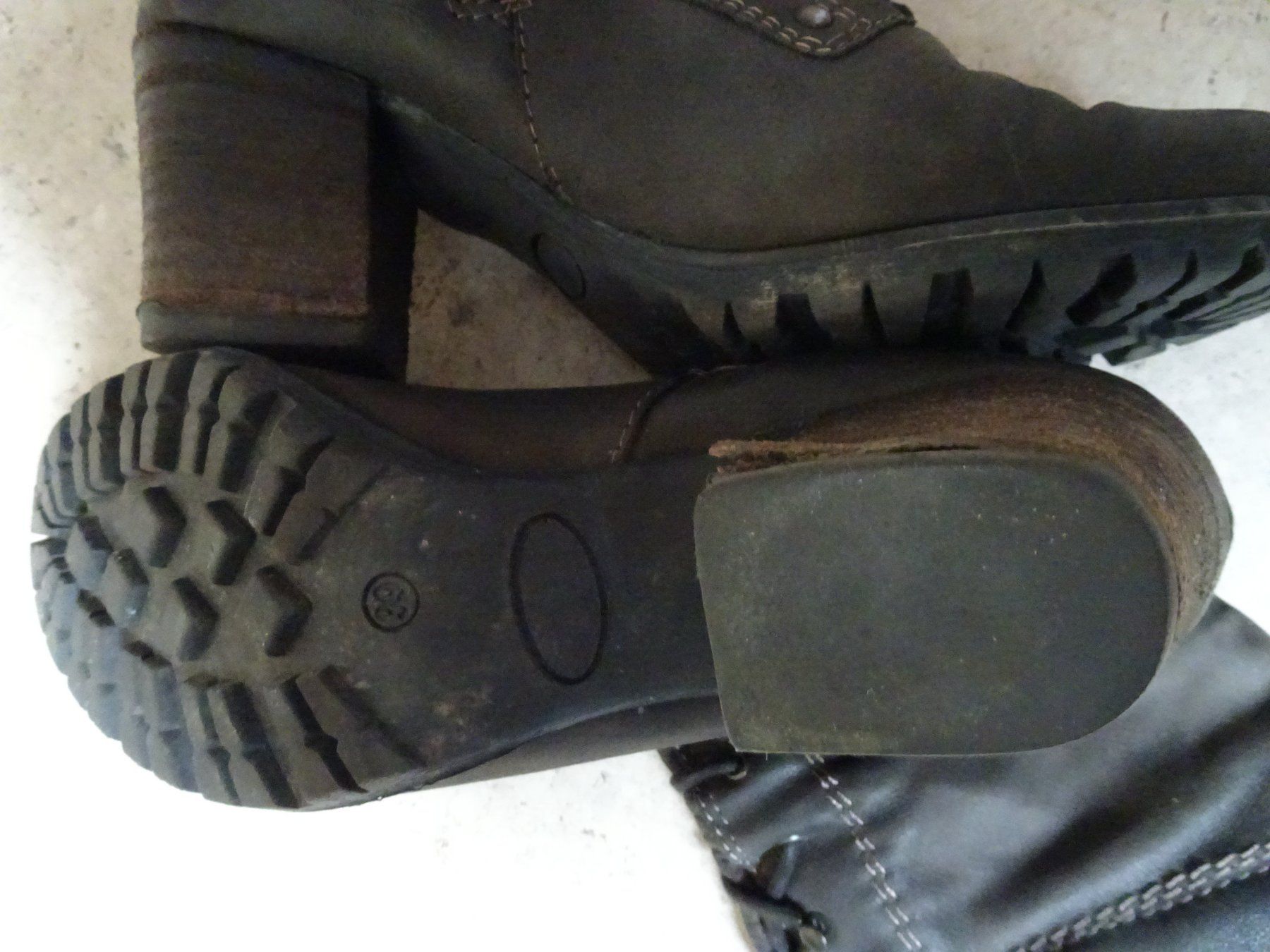Tamaris Chaussures femmes: Winterstiefel Gr. 39 – D'occasion à Münchenbuchsee par Yothu 2