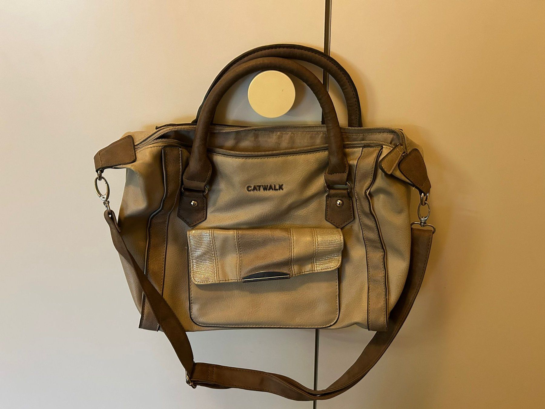 Sacs femmes: Borsa a tracolla beige e marrone Catwalk – D'occasion à Melano par H-Sara