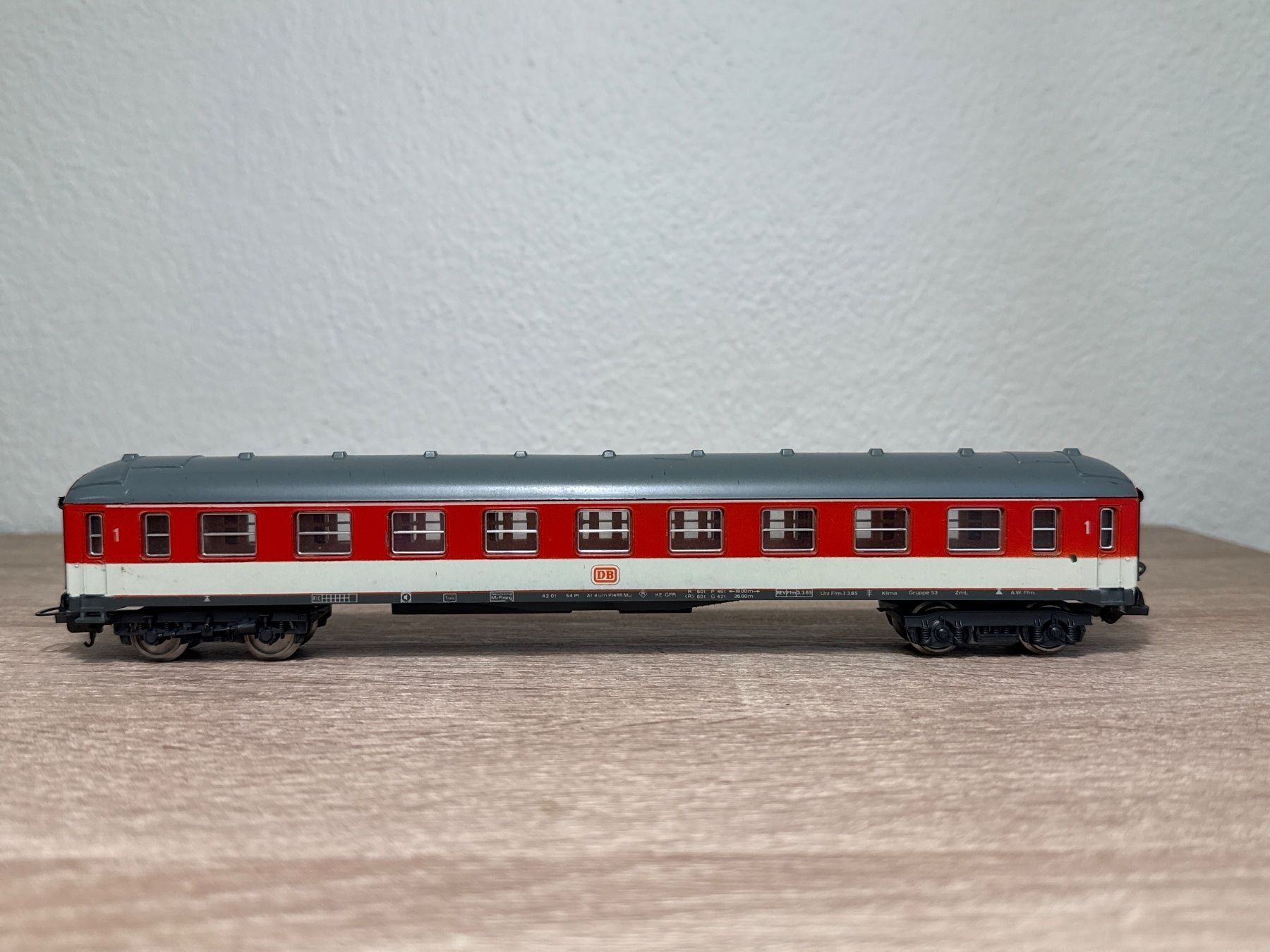 Lima Modellini di ferrovie: Lima Personenwagen DB (226) – Usato da St-Aubin-Sauges venduto da Lo_Go 1