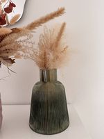 Vase (falls gewünscht mit Trockenblumen)
