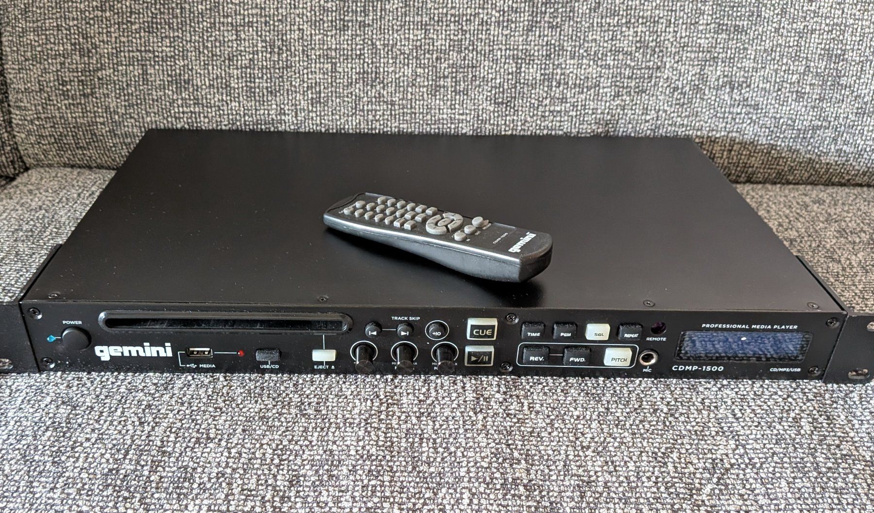 Sistemi audio & multimediali: CD/MP3/USB Player Gemini CDMP-1500 – Nuovo (secondo la descrizione) da Birmenstorf AG venduto da Romunkulus 5