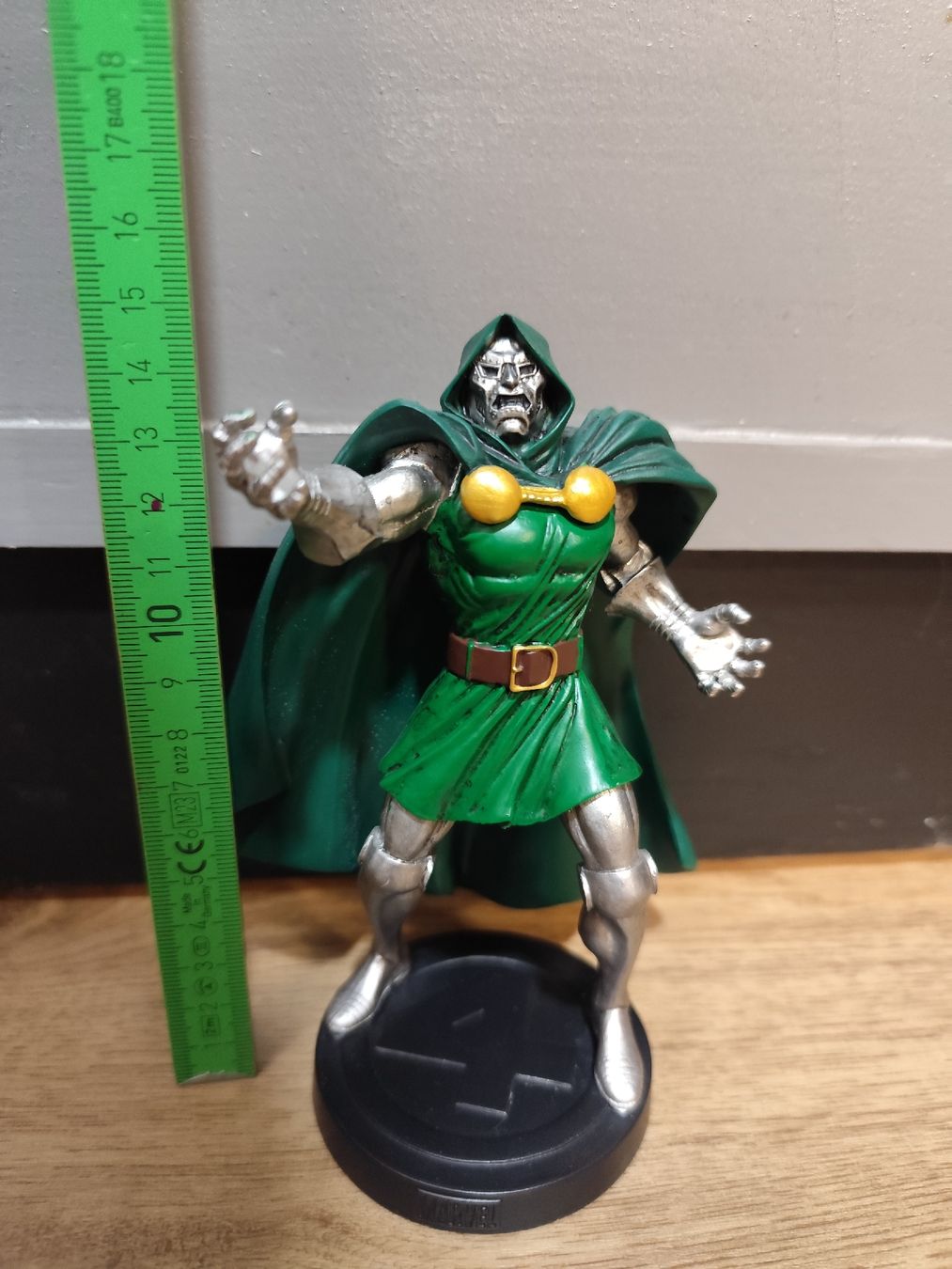 Marvel Statuette: Marvel Doctor Doom Figur – Usato da Buchs SG venduto da OuterRim86