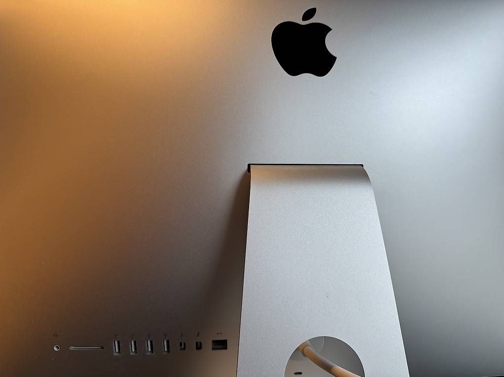 PCs: iMac 21.5", 2.9 GHz Quad Core Intel Core i5 – Gebraucht aus Rueschlikon von nomee 1