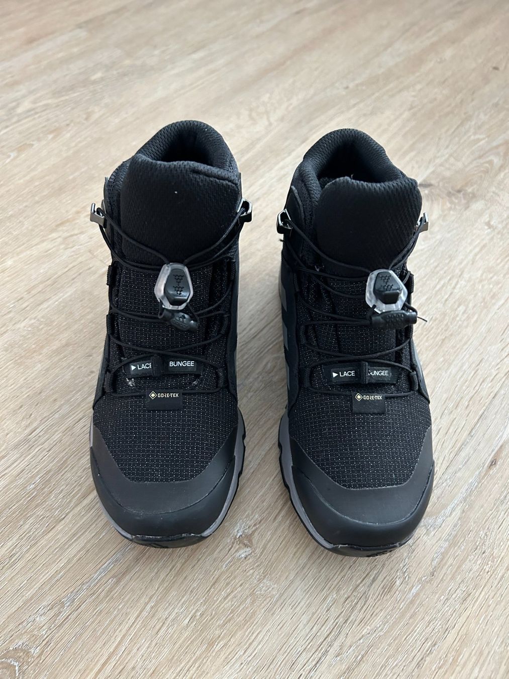 Adidas Scarpe per ragazzi: Adidas Terrex Grösse 33 – Usato da Zumikon venduto da meter03 2