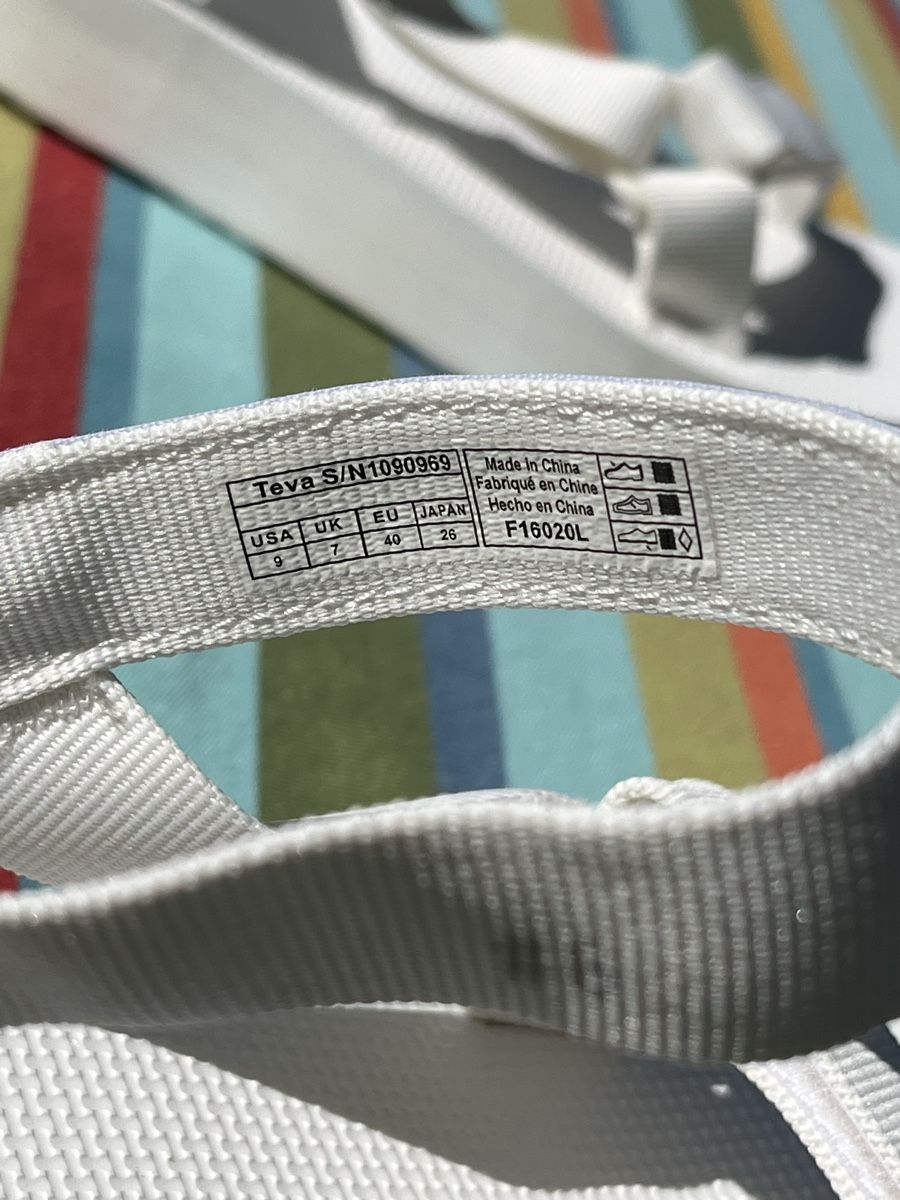 Teva Scarpe da uomo: Neue Teva Trekkingsandalen Gr. 40 – Nuovo e nell'imballaggio originale da Kreuzlingen venduto da London071 1