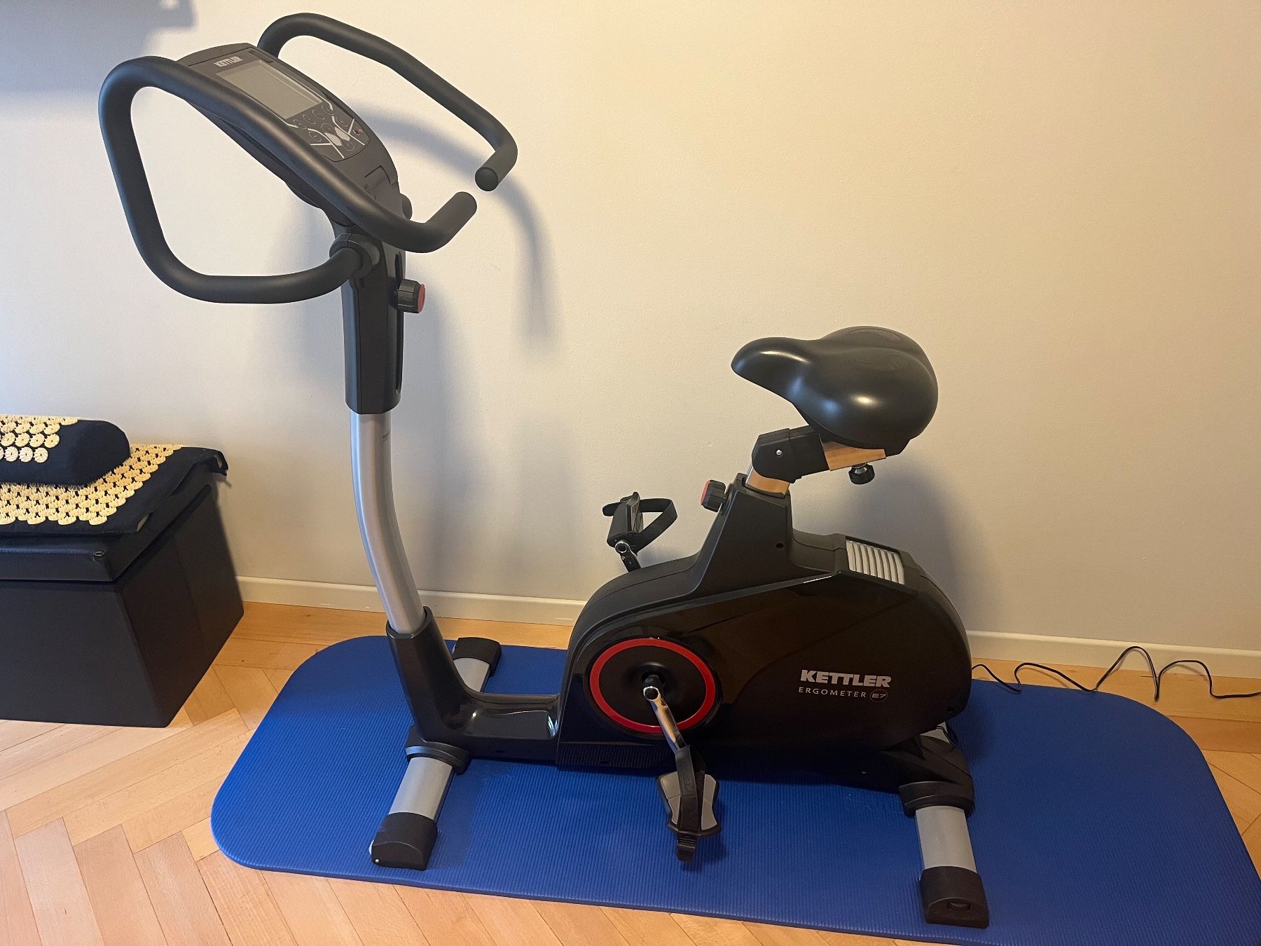 Kettler Hometrainer: neuwertiger Hometrainer Kettler Ergometer E7 – Usato da Ennetbaden venduto da sma_y9gj