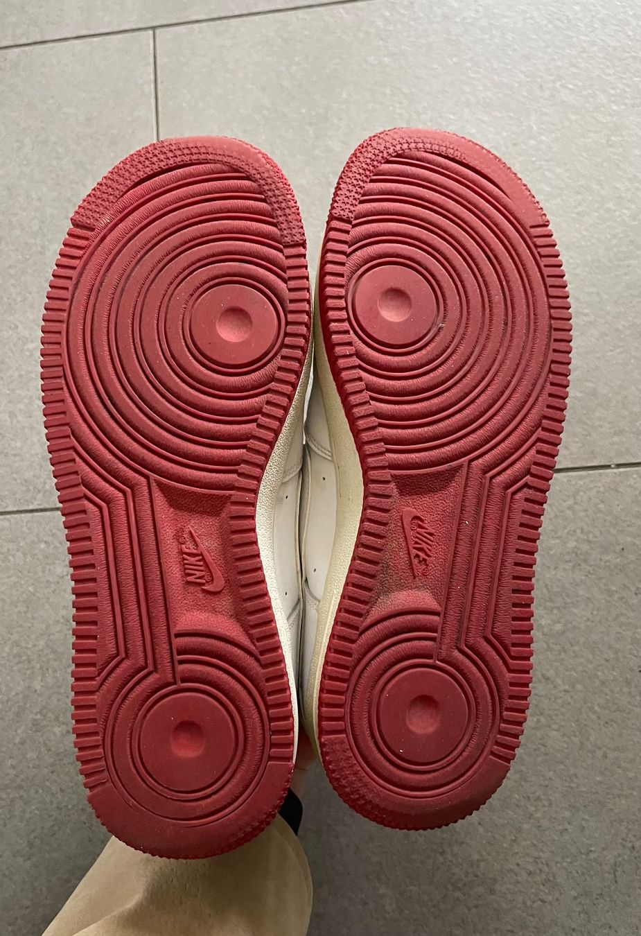 Nike Scarpe da uomo: Nike Air Force 1 Weiss/Rot Gr. 39 – Usato da Zürich venduto da ang_65gc 4