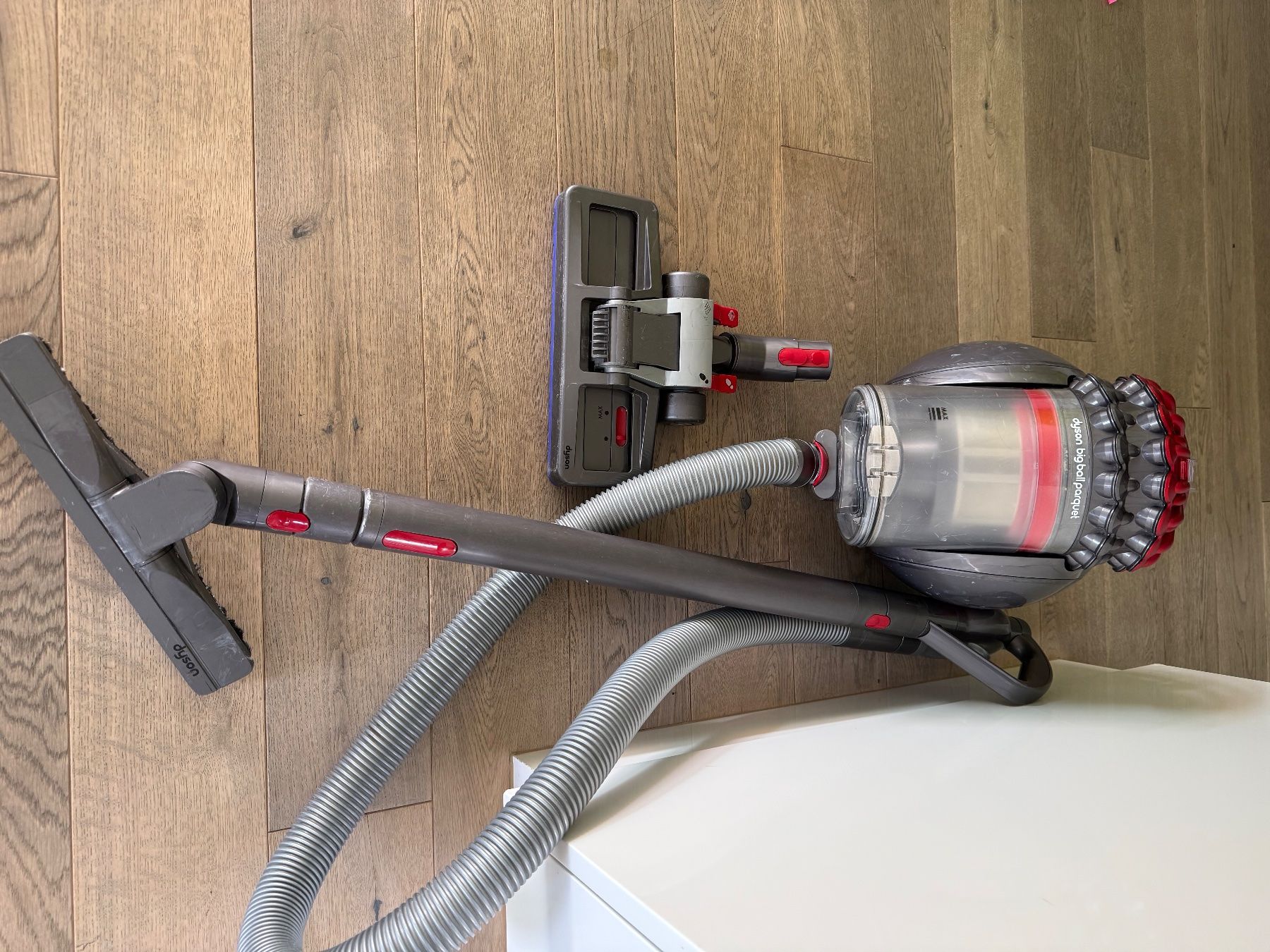 Dyson Aspirapolveri & Accessori: Vends Tyson Big Ball Parquet – Usato da Chernex venduto da davidgerdolle