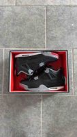 Air Jordan 4 Retro Bred Grösse 42.5 kaum getragen.