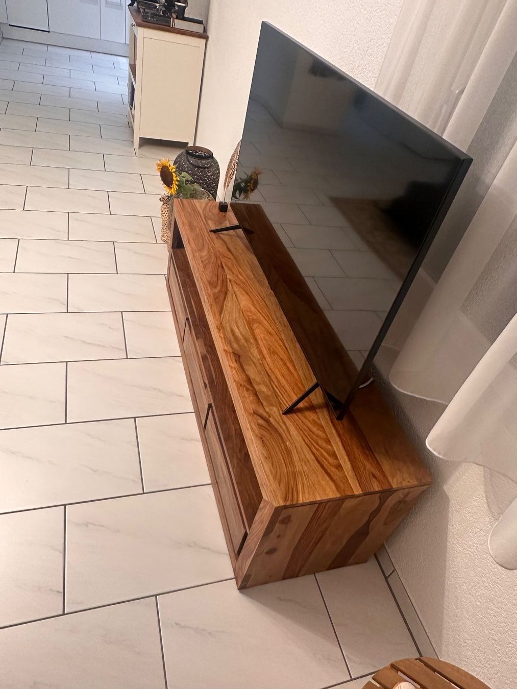 Mobili TV: TV Möbel aus Holz – Usato da Uitikon Waldegg venduto da verkaufgenie88 1