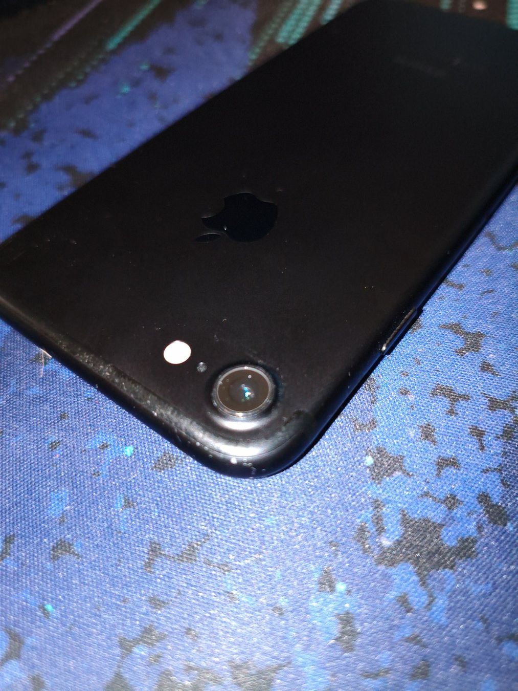 Apple Telefoni cellulari / Smartphones: Apple iPhone 7 Smartphone in Black with Display Damage – Usato da Bern venduto da Janick_S 5