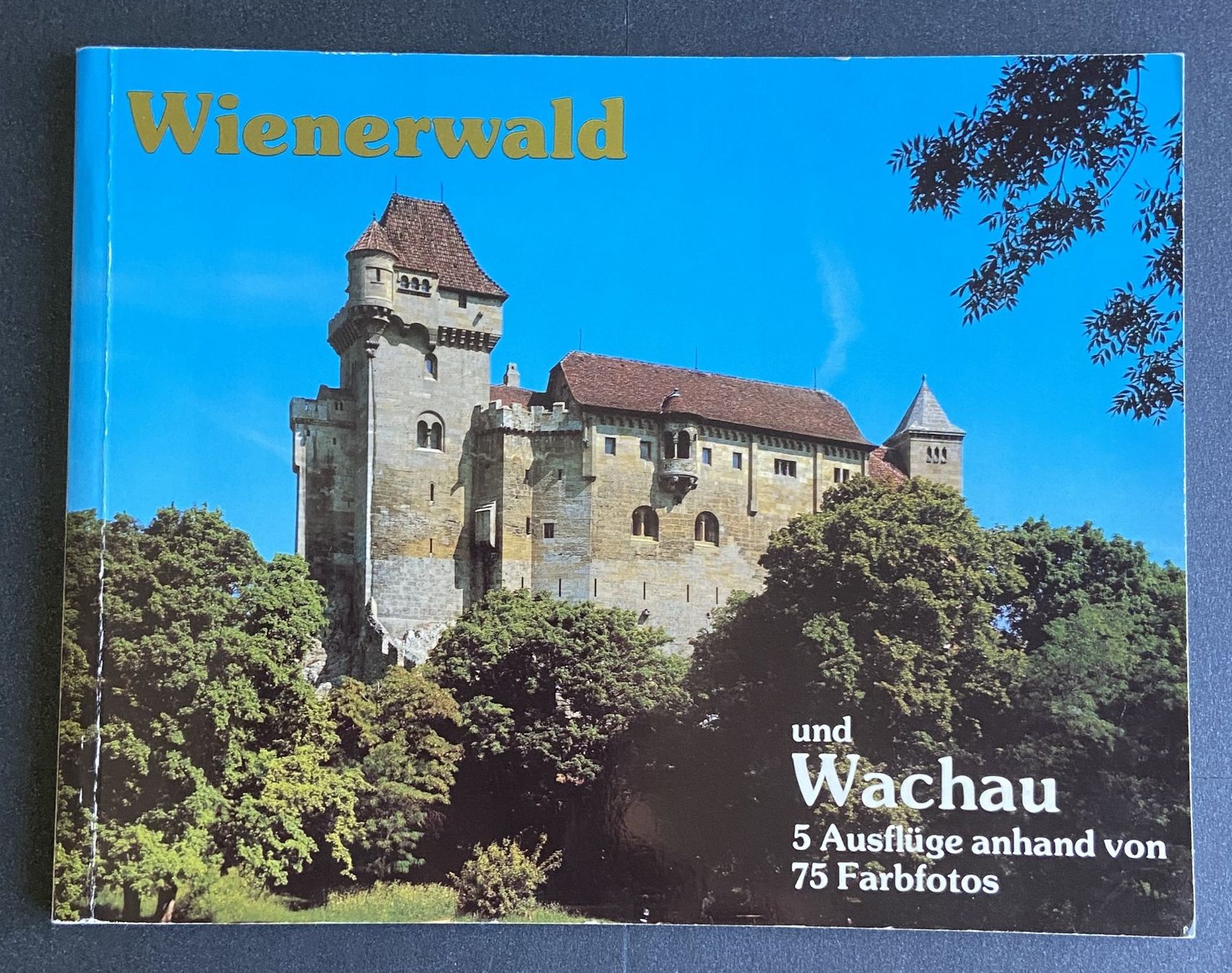 Livres: Reiseführer "Wienerwald und Wachau" – D'occasion à Böckten par Hansi36