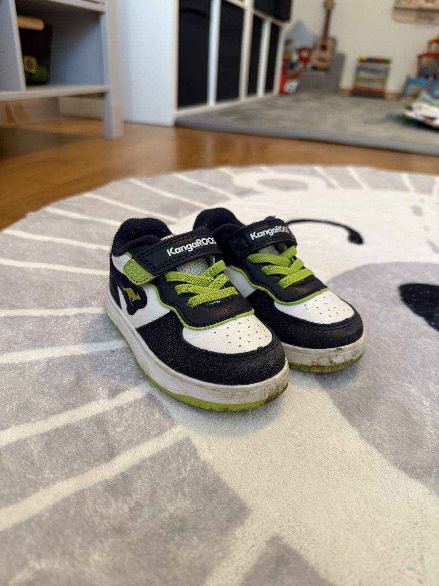 Scarpe per ragazzi: KangaROOS Kinderschuhe, Gr. 22 – Usato da Basel venduto da car_l7yd