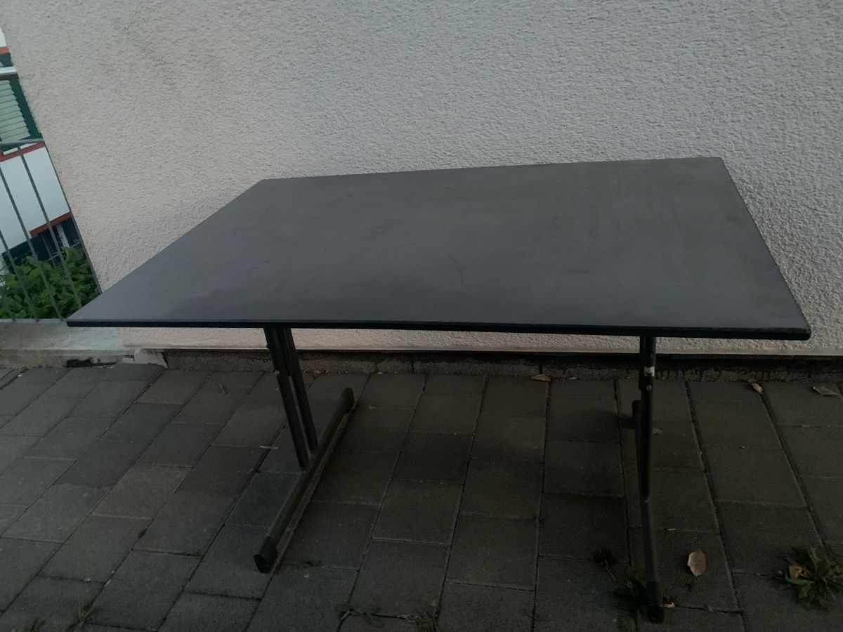 Tables: **Gastro Gartentisch anthrazit/weiss** – D'occasion à Ehrendingen par Anni_89 1
