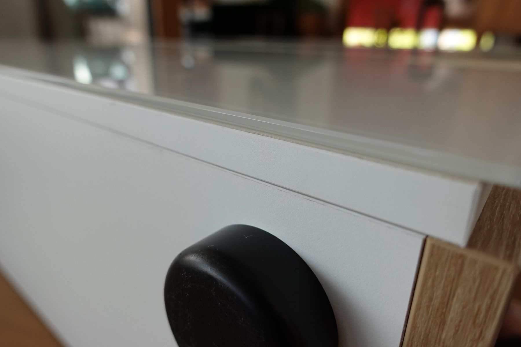 Pfister Armadi: Schuhschrank mit Milchglas, Eichenoptik, 3 Klappen, topp – Usato da Luzern venduto da bigbennybunny 9