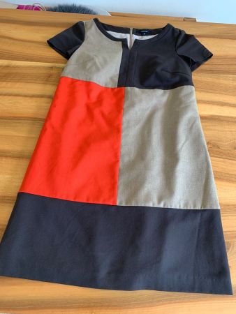 COMMA bezauberndes Kleid Grösse 38 absolut wie neu