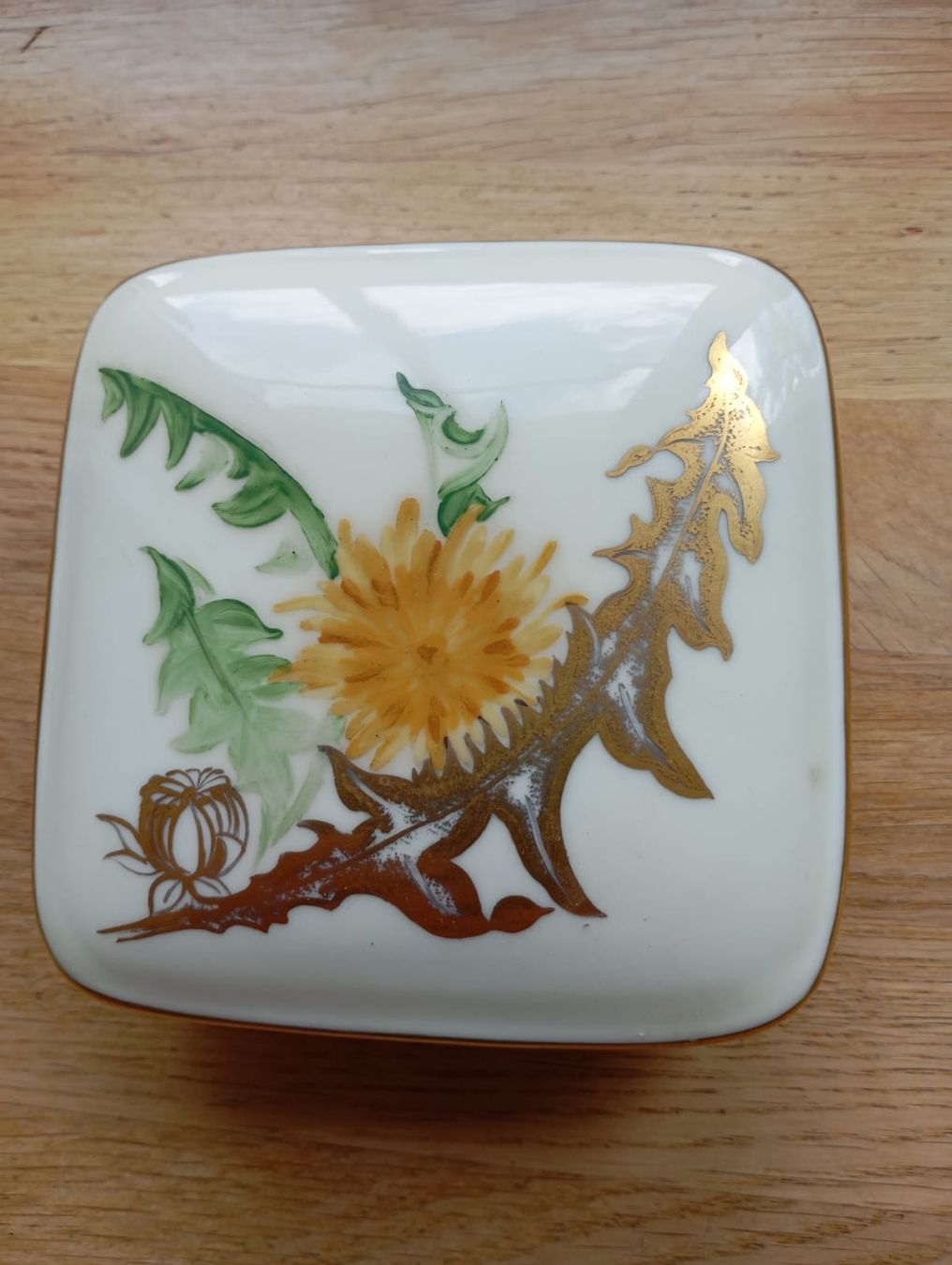 Tutte le decorazioni: Rosenthal Schmuckdose mit Löwenzahn-Dekor – Usato da Märstetten venduto da hie_bwq5 1