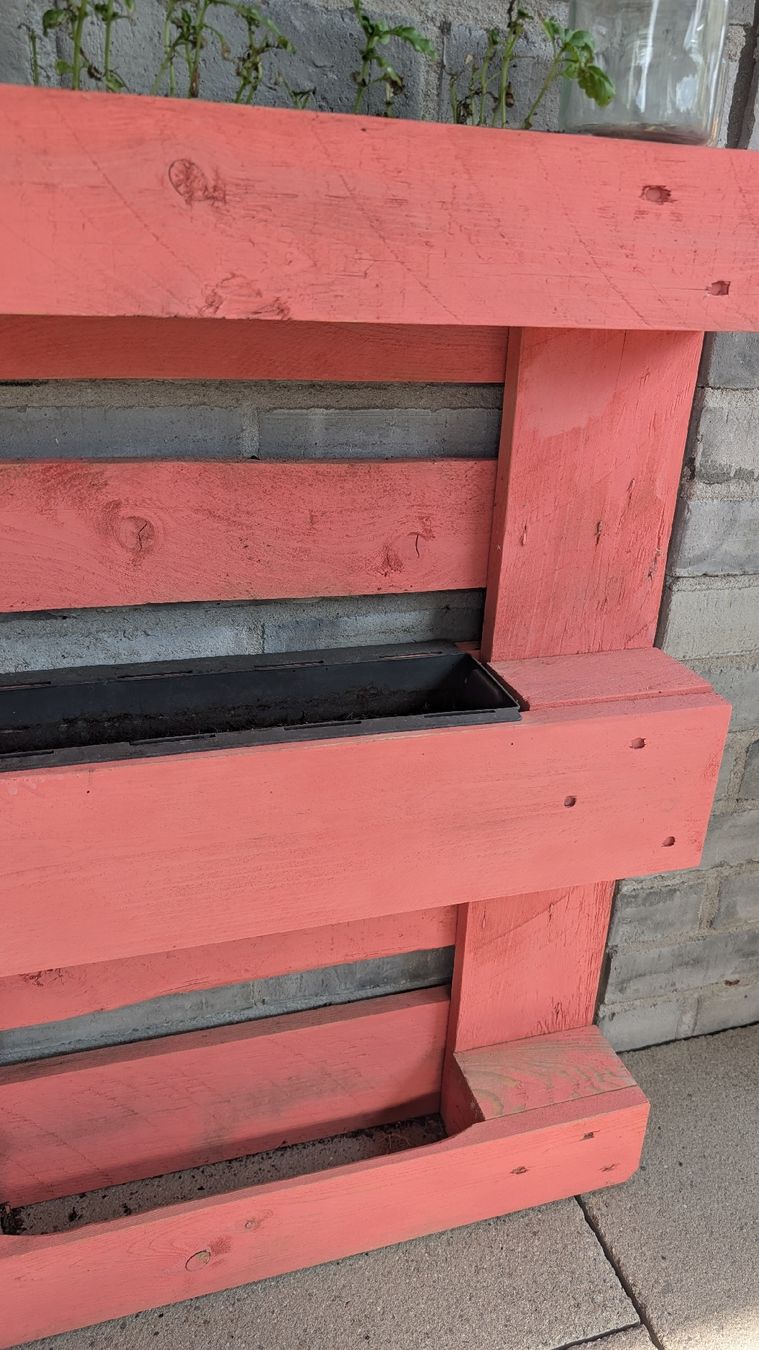 Paletten: Paletten-Blumenregal, angesprüht – Gebraucht aus Kloten von Carina_x9 1