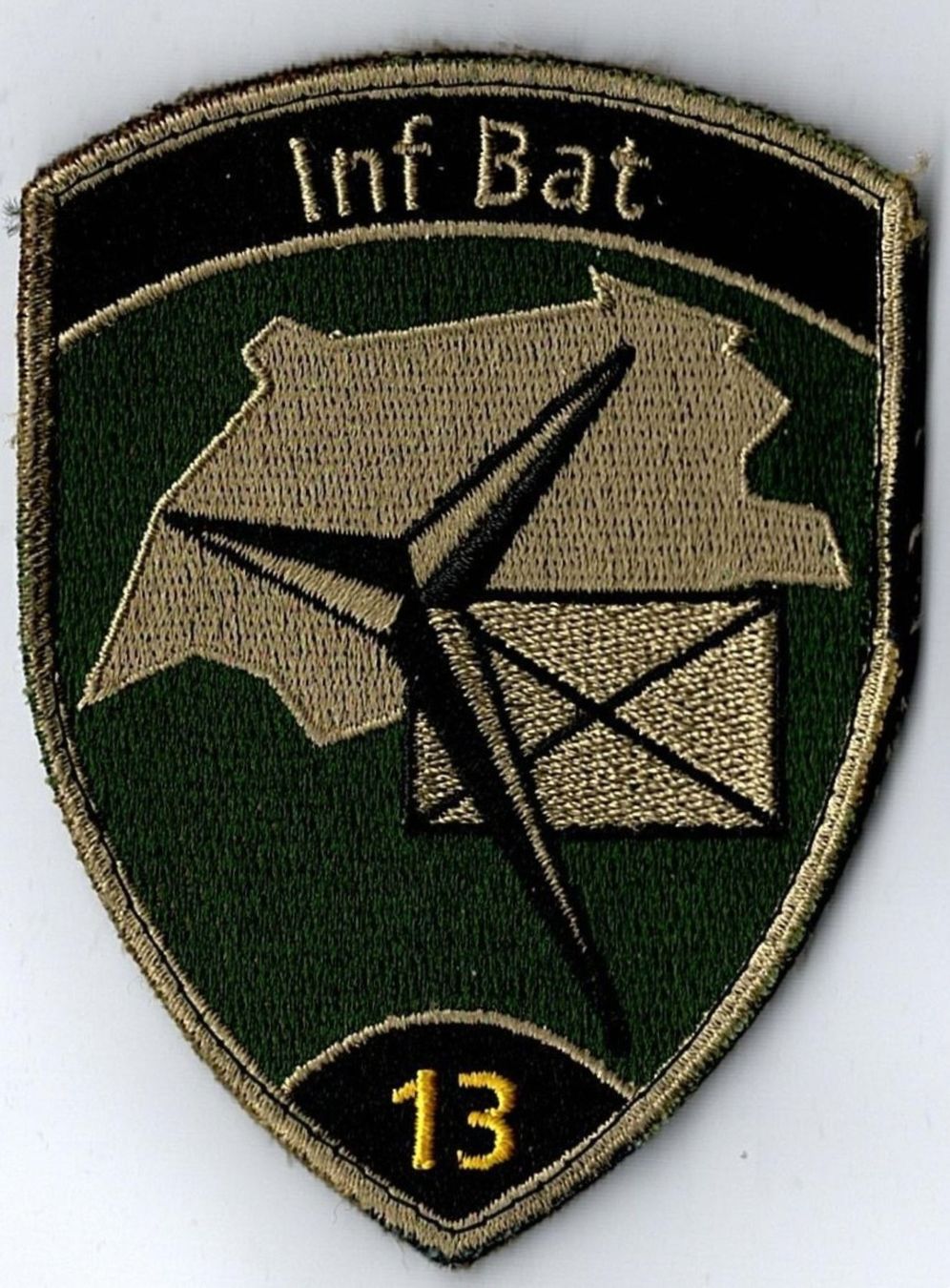 Schweizer Armee Placchette & Badge: Badge Inf Bat 13 mit Klett – Usato da Thun venduto da Nissan