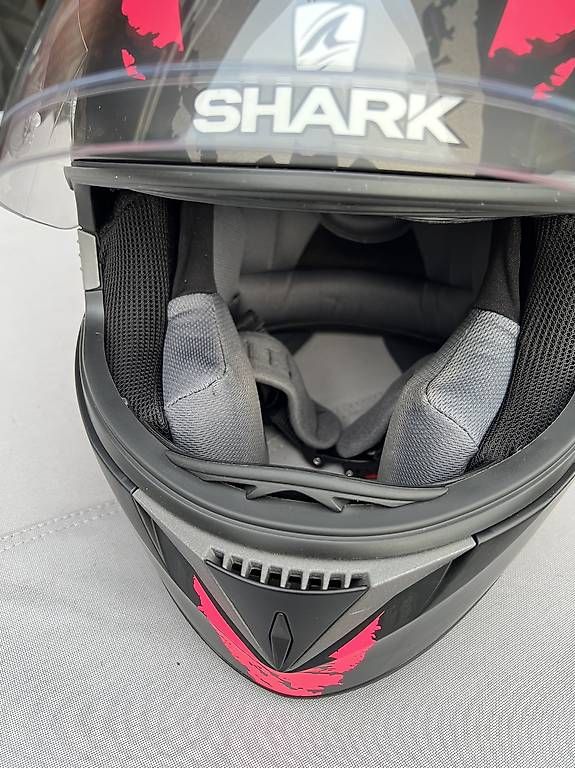 Caschi & visiere: Shark Helm Damen Gr. S mit Sena Bluetooth Intercom – Usato da Geroldswil venduto da Nadine_Bosshard 1