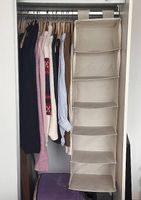 Hängende Aufbewahrungsfächer für den Schrank