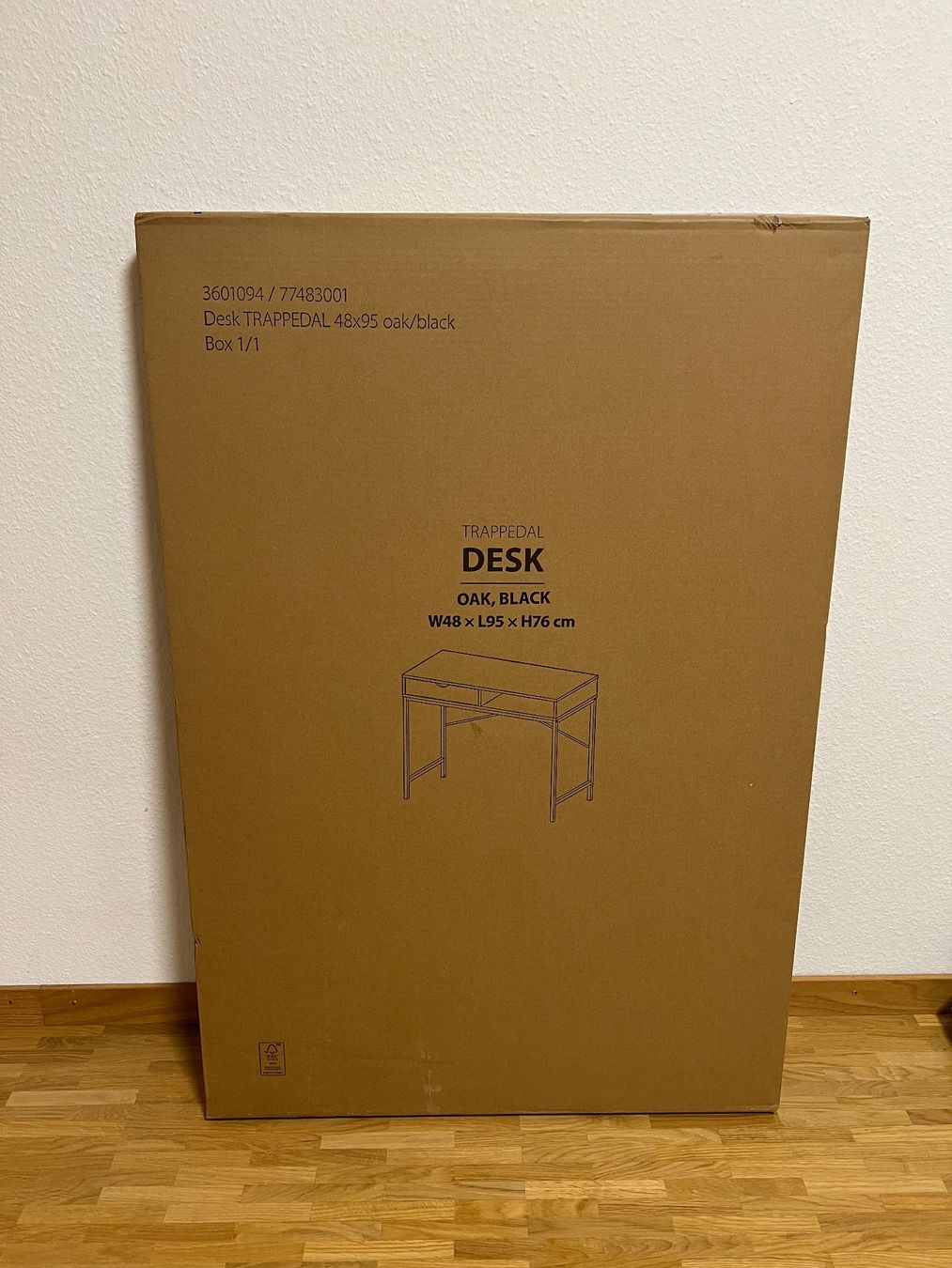 Jysk Scrivanie: Schreibtisch Eiche + schwarz, originalverpackt – Nuovo e nell'imballaggio originale da St. Gallen venduto da claudiawrl 1