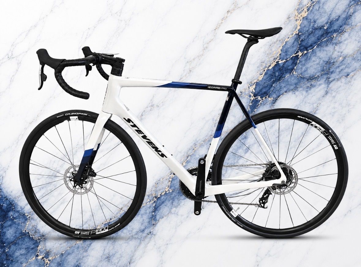 Stevens Vélos: Vélo de route Stevens, Léopard Pro, taille 58cm, carbone – Neuf avec emballage d'origine à Conthey par Michel124