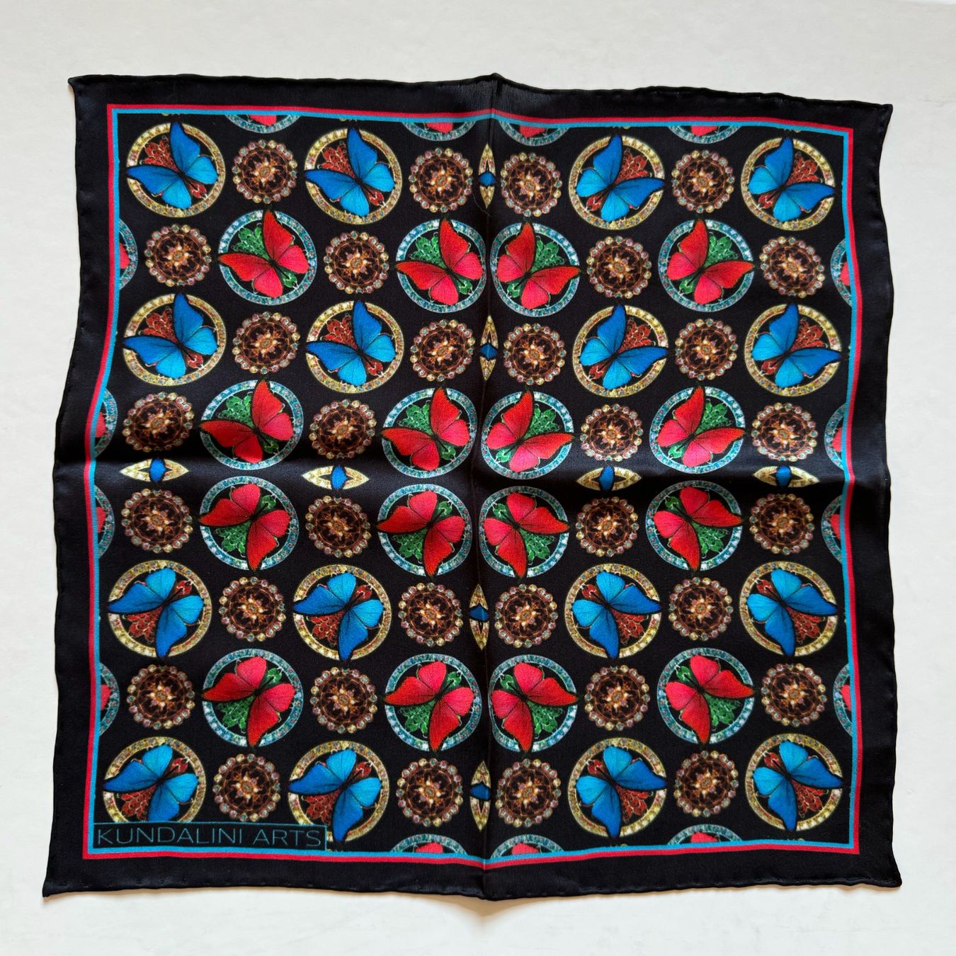 Autres vêtements & accessoires: Butterfly Silk Pocket Square, Black – Neuf (Voir description) à Zürich par kasiaf
