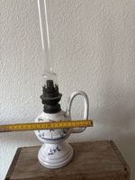 Öllampe Keramik Delfts blau Motiv, mit Glaszylinder