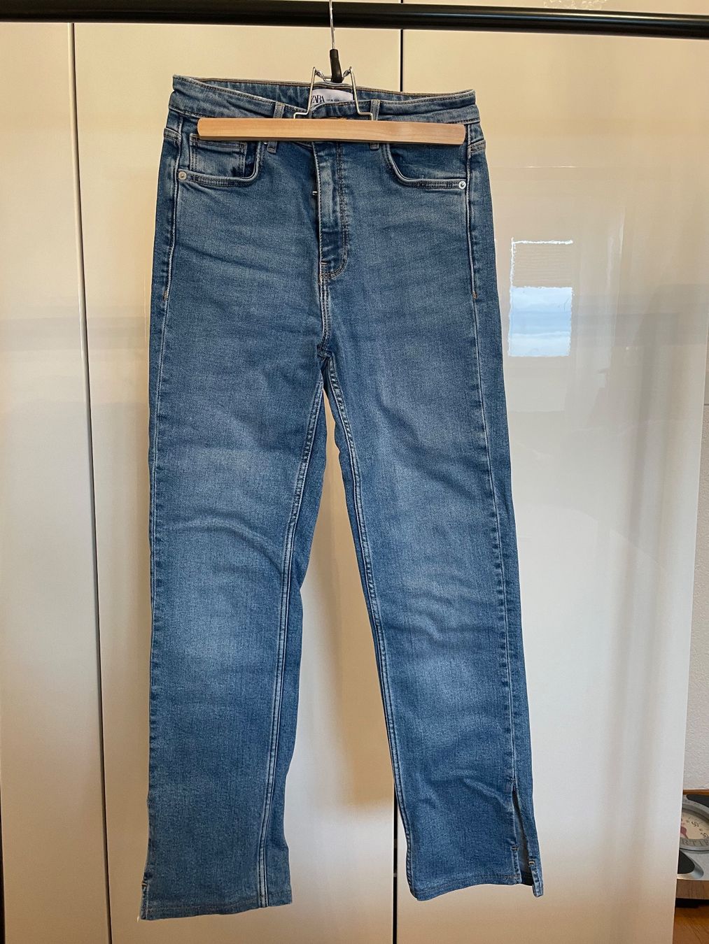 Zara Jeans: Zara Jeans – Nuovo (secondo la descrizione) da Selzach venduto da iagiag98
