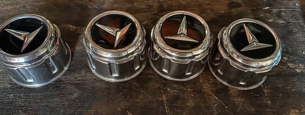 Toyota Alle Autoersatzteile: Center Cups Toyota – Gebraucht aus Fällanden von Aguzzi