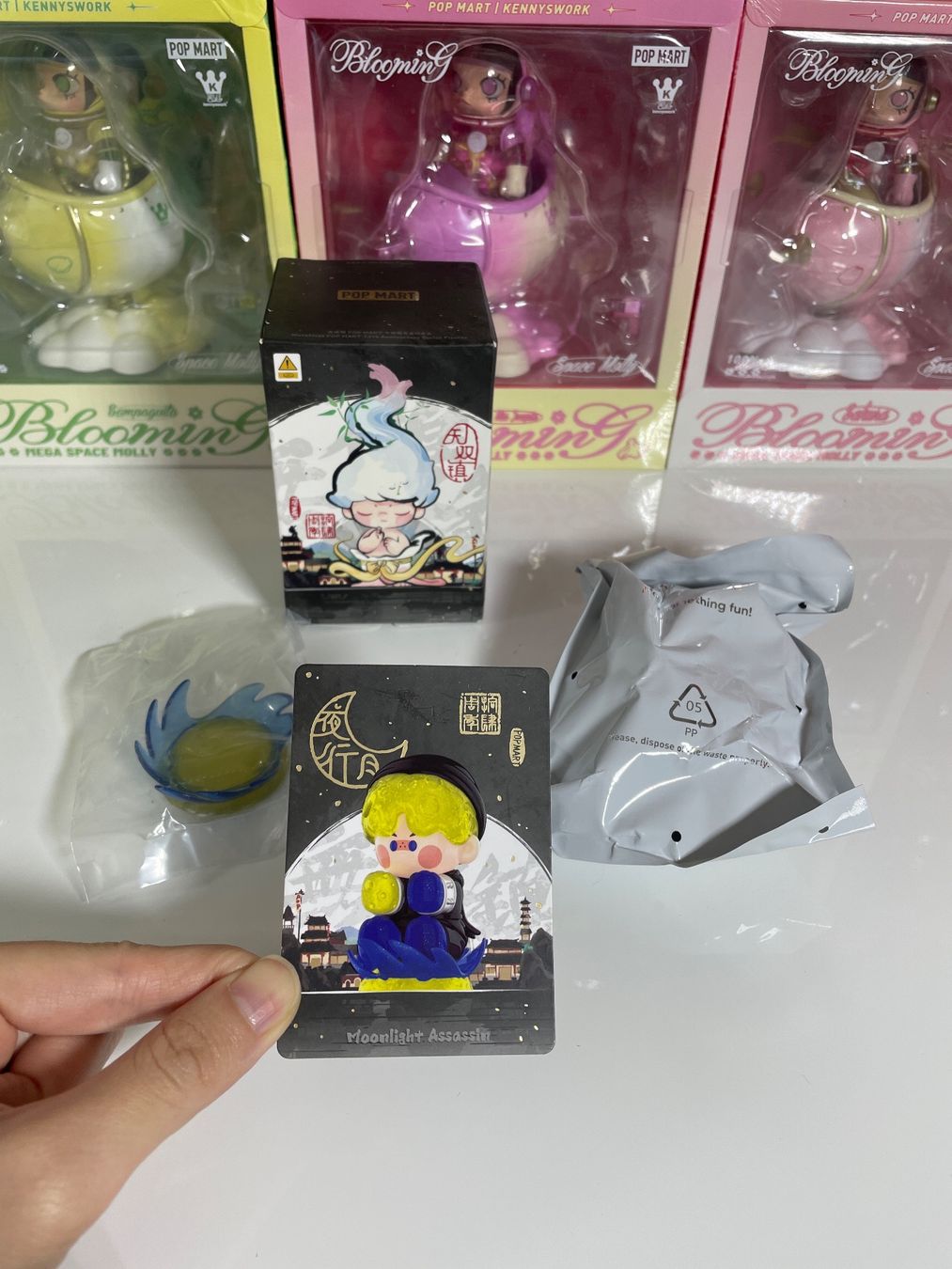 Pop Mart Statuette: Popmart Matchless 14th Anniversary - Moonlight Assassin (CC) – Nuovo (secondo la descrizione) da Glattbrugg venduto da arttoy.land