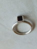 Dureco Silber Fingerring mit Granat Stein. G57