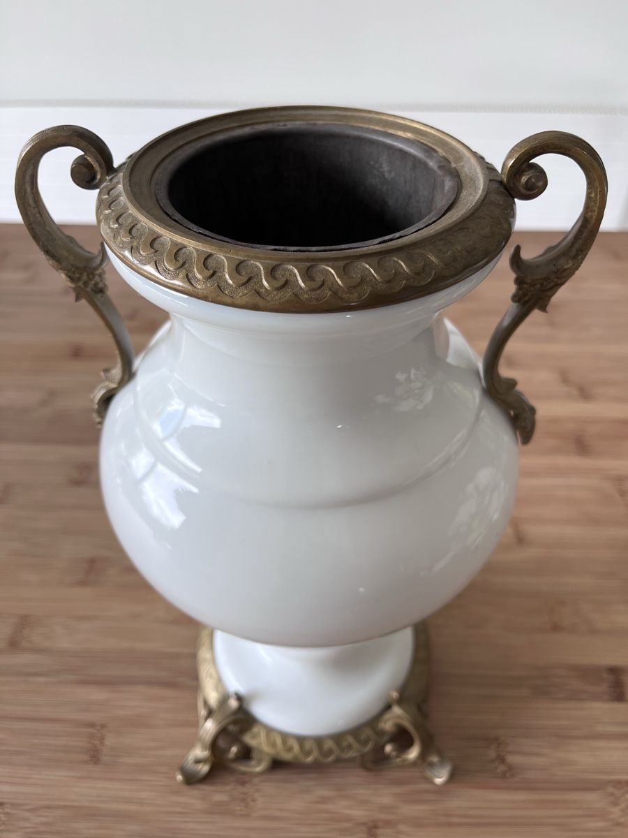 Tutte le decorazioni: Wunderschöne antike Vase mit edlem Seidenblumenstrauss – Usato da Kriens venduto da Bangkapi 7