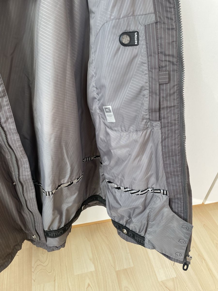 Snowboard Nitro Giacche: Nitro Snowboardjacke, Gr. S, Herren – Usato da Zürich venduto da TheWickerman 3