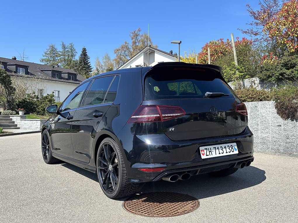 VW Automobili: VW Golf 7 R 2.0 TSI 4Motion | 2015 | Schiebedach – Usato da Brütten venduto da nicibalti7 1
