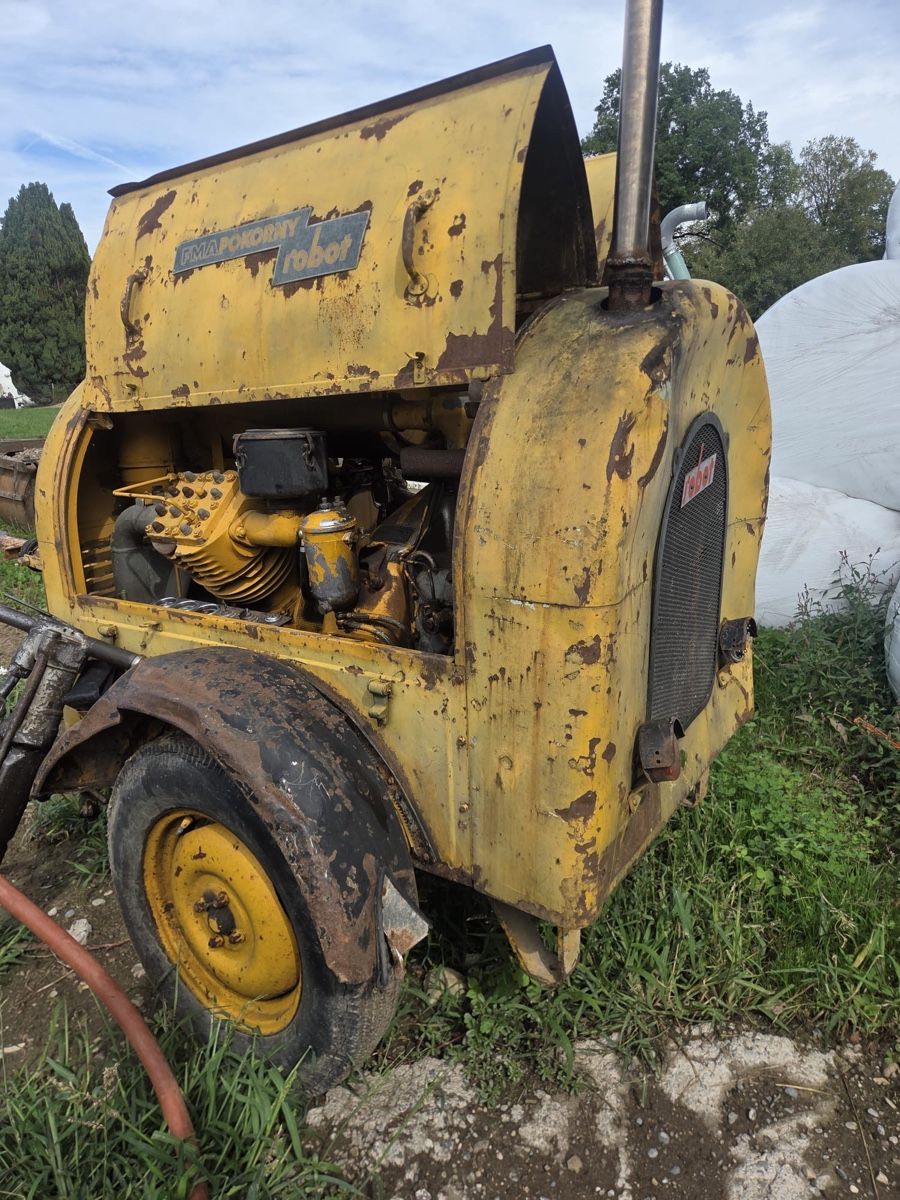 Compresseurs: Kompressor Baustelle mit Zubehör – D'occasion à Rüti ZH par Muck99