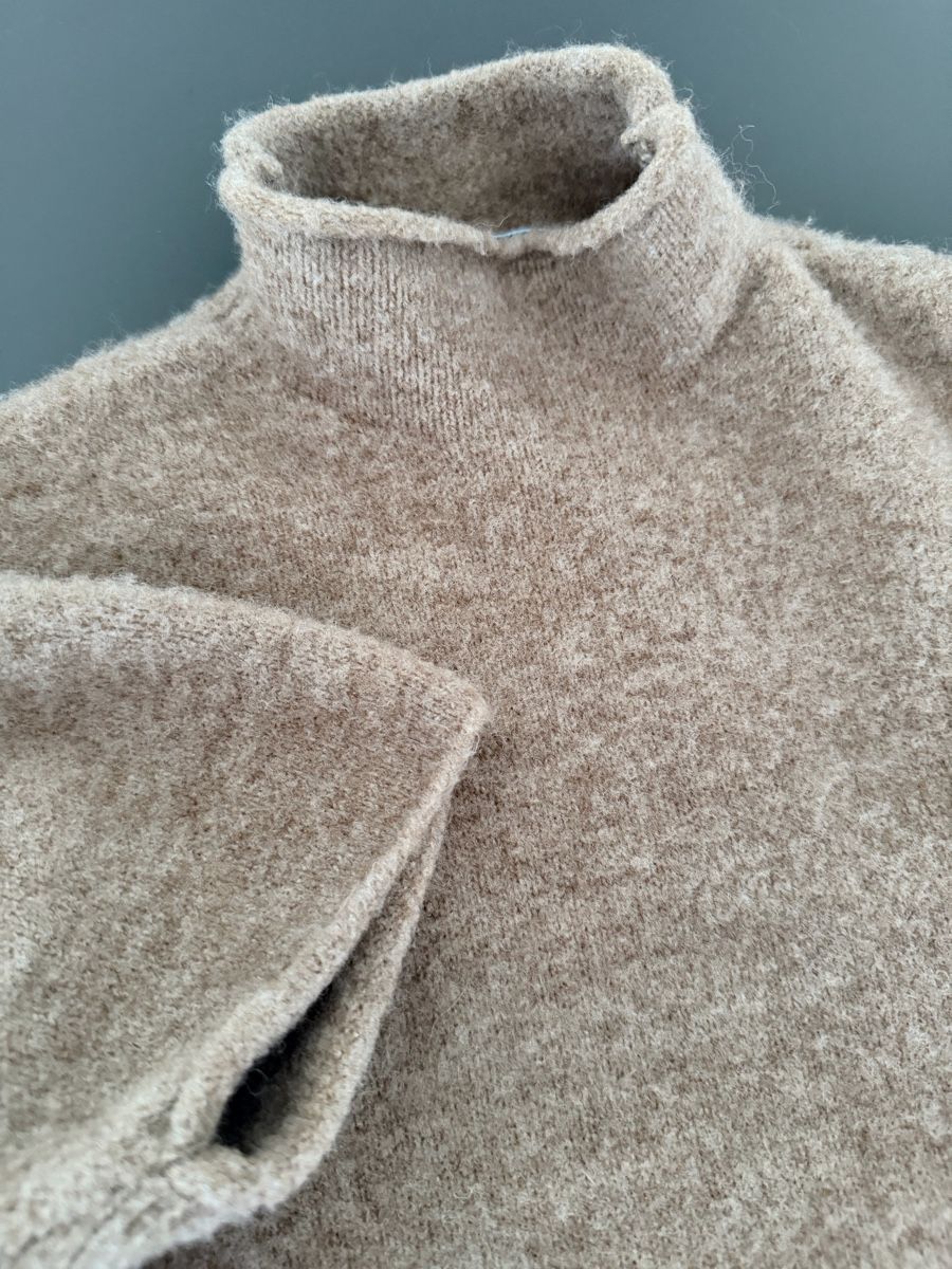 Prada Maglioni & Felpe: PRADA Wool Turtleneck Short-Sleeve Sweater – Usato da Lugano venduto da fer_ckb9 4
