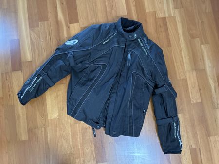 Motorradjacke Richa Airstrike Grösse DL mit CE Protektoren