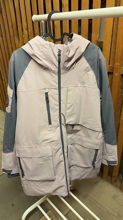 Giacche: FOB Snowboard- Jacke – Usato da Basel venduto da Lacur4