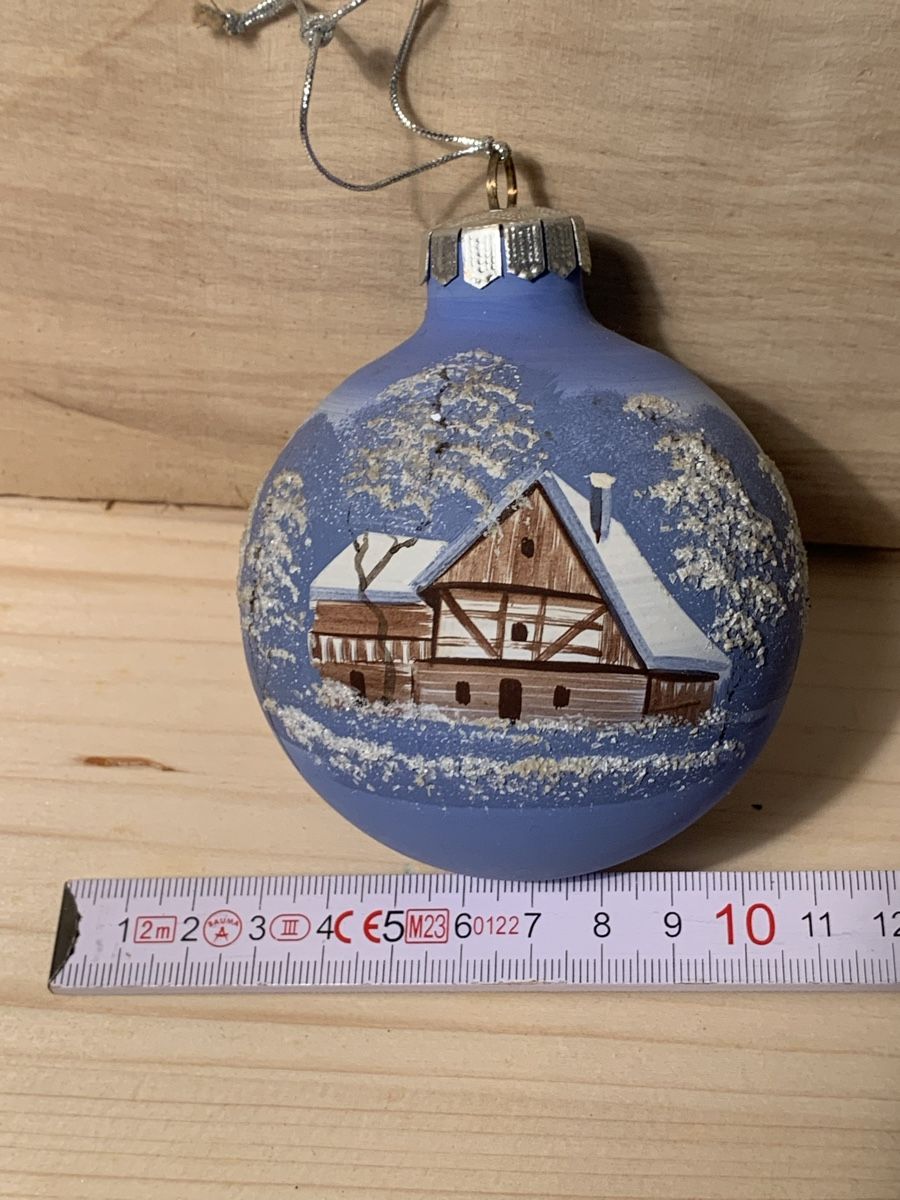 Tutte le decorazioni: Handbemalte Weihnachtskugel Winterlandschaft – Nuovo e nell'imballaggio originale da Erlenbach ZH venduto da Ritschly