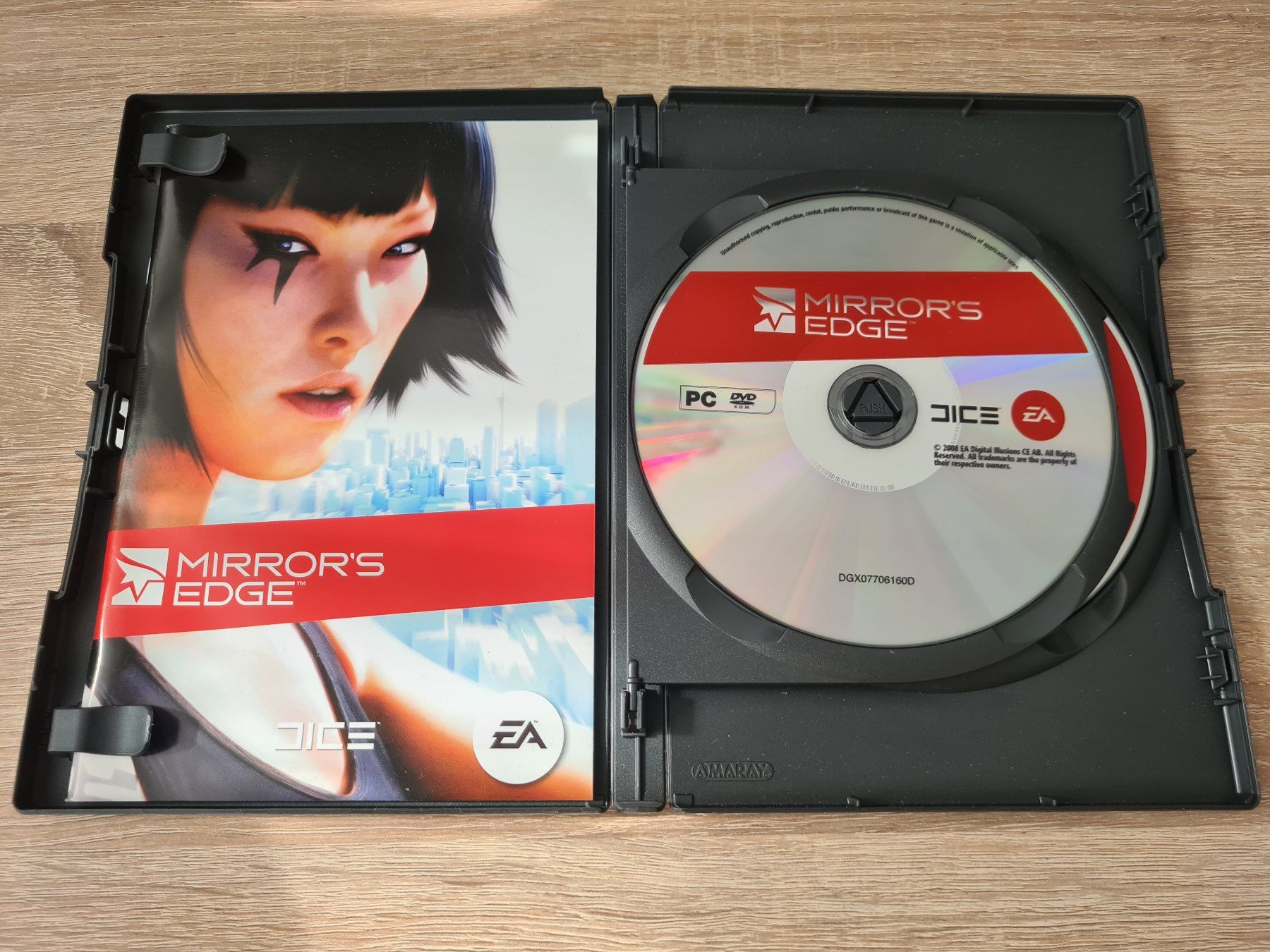 Giochi: Mirror's Edge (Multilanguage) + Soundtrack (2 CD) - PC – Usato da Carouge GE venduto da Franllo 2