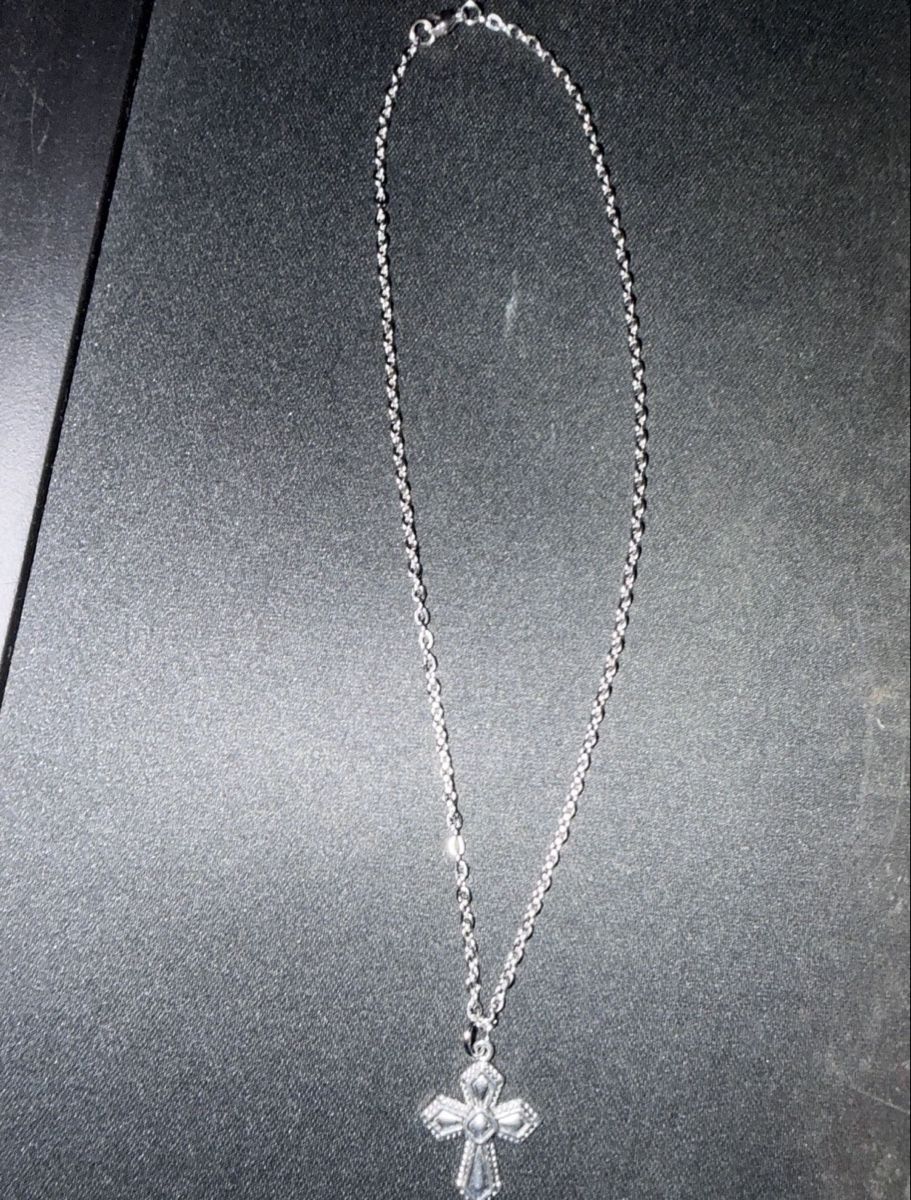 Catenine: Collier croix argenté – Nuovo (secondo la descrizione) da Biel/Bienne venduto da DonCo_ 1