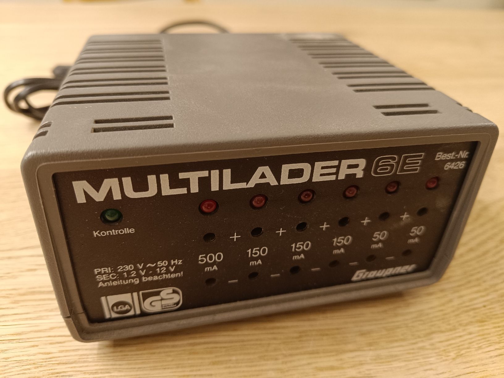 Graupner Akkus, Ladegeräte & Netzgeräte: Graupner Multilader 6E Ladegerät 6-fach 12V – Gebraucht aus Urnäsch von h5T4