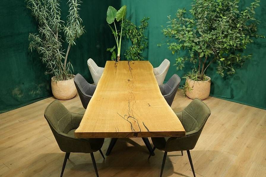 Tavoli: Einzigartiger Baumscheibentisch aus massiver Eiche – Usato da Walchwil venduto da Swissdesign_Haag 4
