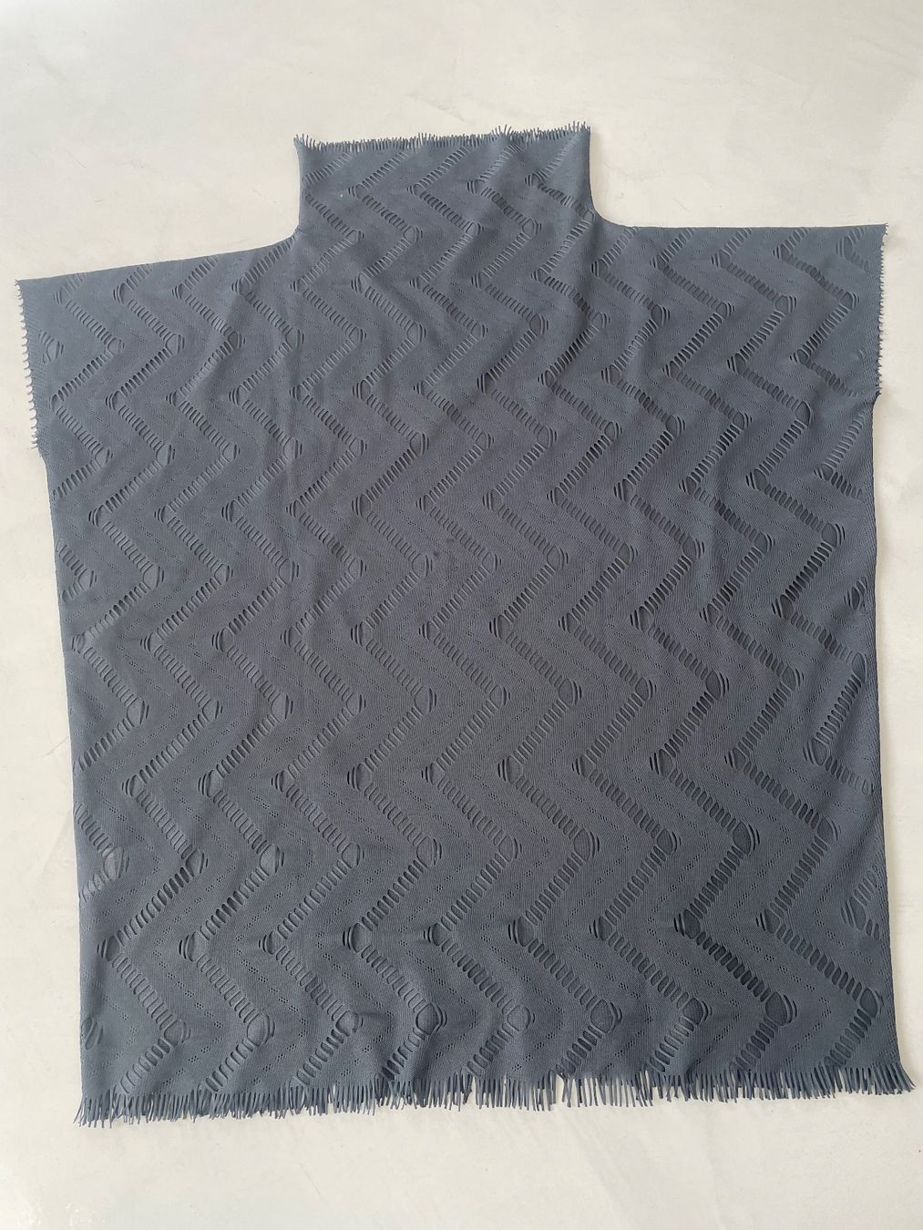 Issey Miyake Vestiti: ISSEY MIYAKE Bluse – Usato da Minusio venduto da Pink222