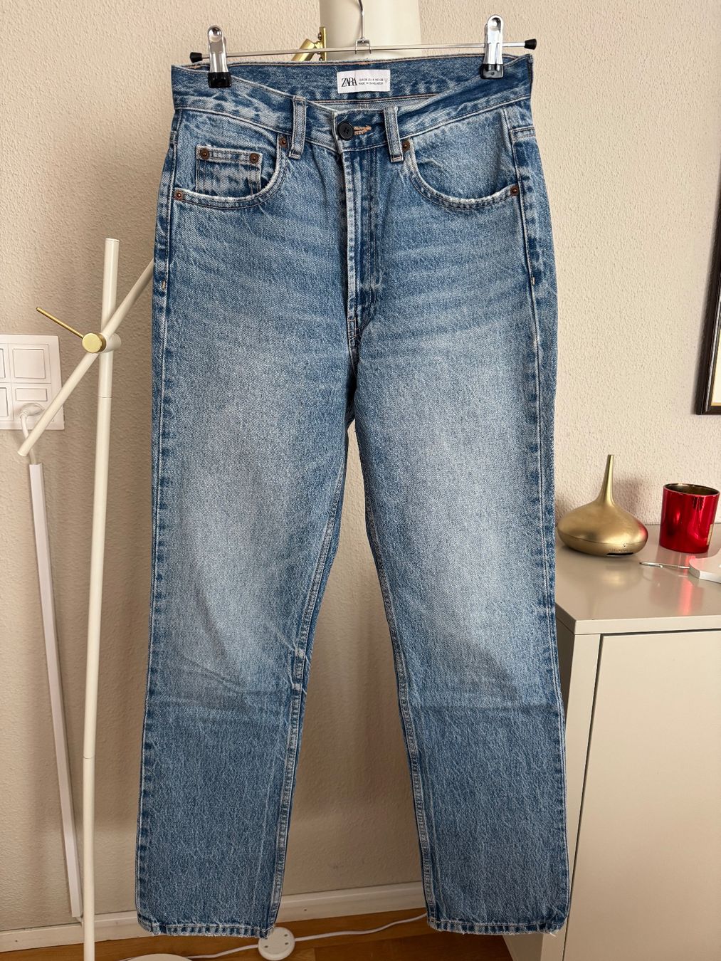 Zara Jeans: Jeans Zara Grösse 36 – Usato da Galgenen venduto da Vintluxe