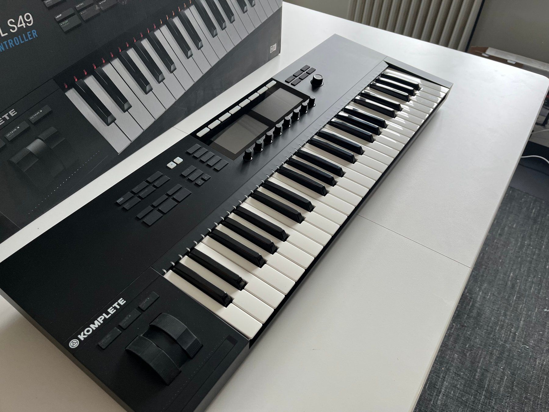 Native Instruments Strumenti musicali: Native Instruments Komplete Kontrol S49 mk2 – MIDI Keyboard – Usato da Zürich venduto da nik_nj6b 2